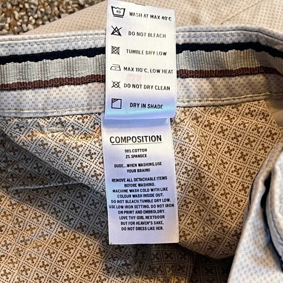 Twills "Let's Paint" Men's Light Khaki Pant.  42x27. - Picture 5 of 7